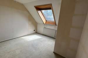 Helle Dachgeschosswohnung – gestalten Sie selbst! – Die vollständige Adresse der Immobilie erhältst du vom Anbieter., 22848 Norderstedt – Vorschaubild 4