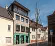 Großes Entwicklungspotential: Stadthaus mit Gastronomie, Wohnraum, Balkon und Terrasse!