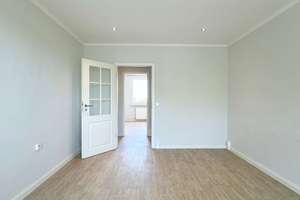 Hochwertige 3-Zi.-Wohnung mit exklusiver Einbauküche, PKW-Stellplatz und Südwestbalkon – Südring 71D, 18059 Südstadt, Rostock – Vorschaubild 2