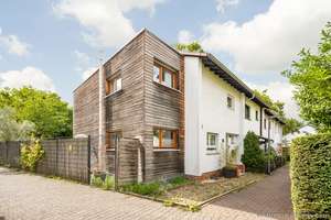 Großzügiges Reihenendhaus mit Garten und modernem Wohnkonzept