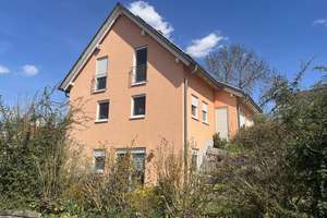 Modernes, massives Einfamilienhaus mit Einliegerwohnung courtagefrei in Kirchheim bei Würzburg – In der Beund 9, 97268 Kirchheim – Vorschaubild 2