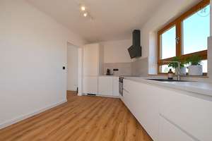 Erstbezug- Exklusiv, hell und modern möblierte 2,5-Zimmerwohnung mit Wlan und Balkon – 97084 Heidingsfeld, Würzburg – Vorschaubild 10