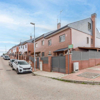 Makelloses Reihenhaus in Loeches Ihr neues Zuhause wartet auf Sie!