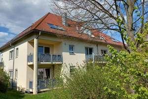 +++ Sanierungsbedürftige Wohnung zum späteren Eigennutz, mit großem Balkon und Gartenanteil+++ – Wirtschaftsweg 6c, 1157 Briesnitz, Dresden – Vorschaubild 2