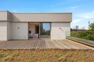 Modernes Penthouse mit Weitblick – 46m² Traumterrasse, Kamin & Blick auf den Fernsehturm – Stallschreiberstrasse 27, 10117 Berlin – Vorschaubild 2