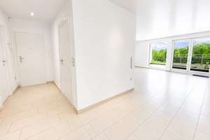 Hochwertige 4-Zimmer-Wohnung mit Terrasse, eigenem Garten und Tiefgaragenstellplatz im begehrten Aac – Die vollständige Adresse der Immobilie erhältst du vom Anbieter., 52066 Burtscheid Steinebrück, Aachen – Vorschaubild 2