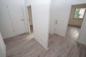 4-Zimmer-Wohnung mit BALKON, Bad mit Badewanne – Schweriner Straße 4, 39104 Altstadt, Magdeburg – Vorschaubild 8