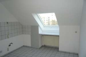 Neu renovierte 2,5 Raum-Dachgeschoss-Wohnung mit SW-Loggia – Heideweg  28, 44267 Holzen, Dortmund – Vorschaubild 11