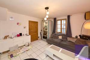 Nähe Bernkastel-Kues: Wohnhaus mit Balkon und PKW-Stellplatz – Raunstraße 3, 54470 Bernkastel-Kues – Vorschaubild 4
