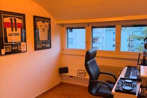 ++ S-Untertürkheim: Schöne 3-Zi.-DG-Wohnung + TL-Bad + Keller + gute Lage ++ – Die vollständige Adresse der Immobilie erhältst du vom Anbieter., 70327 Untertürkheim (Ortsteil), Stuttgart – Vorschaubild 3
