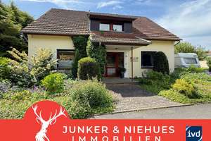 Familienparadies in Leopoldshöhe – Einfamilienhaus mit Dachterrasse & Traumgarten