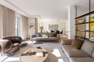 Klassische Eleganz im "Ludwig": 3-Zimmer-Luxus-Domizil mit Liftlanding, Terrasse und Stellplätzen – Die vollständige Adresse der Immobilie erhältst du vom Anbieter., 80333 Universität, München – Vorschaubild 2