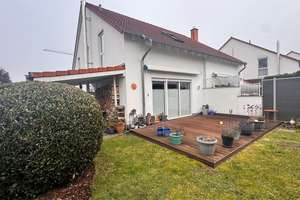 Gepflegte Doppelhaushälfte mit Eckgrundstück, Carport und Kamin in bevorzugter Wohnlage in Horressen – Die vollständige Adresse der Immobilie erhältst du vom Anbieter., 56410 Montabaur – Vorschaubild 1