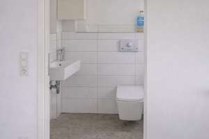 Gepflegtes Reihenhaus mit 4 Zimmern in Regensburg-Sallern-Gallingkofen – Steigerwaldstraße 19a, 93057 Sallern-Gallingkofen, Regensburg – Vorschaubild 15