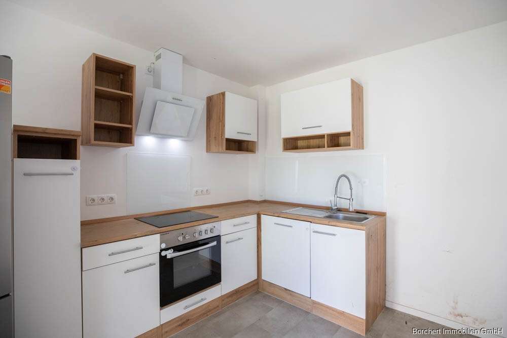 360° Rundgang - Historisches Zweifamilienhaus mit Platz & Feuchtigkeitsschäden zu verkaufen, Steinburg Kreis – Bild 4