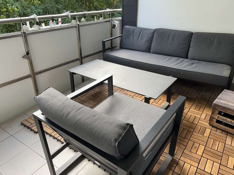 großzügige Südloggia