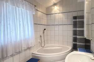 Charmante Ferienanlage auf 705 m² Grundstück – zwei Häuser, großer Garten, Kamin & viel Platz – Die vollständige Adresse der Immobilie erhältst du vom Anbieter., 63697 Hirzenhain – Vorschaubild 11