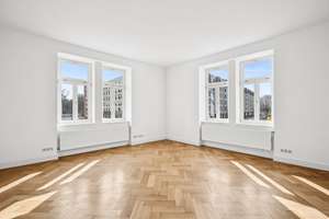 München Bestlage: 6-Zimmer-Altbauwohnung im Denkmalschutz mit Balkon und Luxusküche – Die vollständige Adresse der Immobilie erhältst du vom Anbieter., 81541 Obere Au, München – Vorschaubild 3