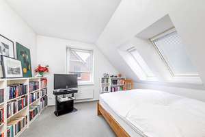 In 2. Reihe gelegen: Besondere Maisonette mit Balkon und Tiefgaragenstellplatz! – Die vollständige Adresse der Immobilie erhältst du vom Anbieter., 22559 Rissen, Hamburg – Vorschaubild 17