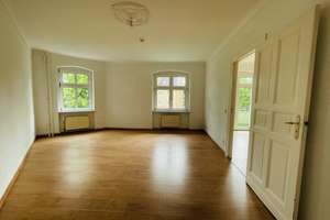 große 3-Zimmerwohnung zum Selbstrenovieren in Adlershof – Wassermannstr. 69, 12489 Adlershof, Berlin – Vorschaubild 8