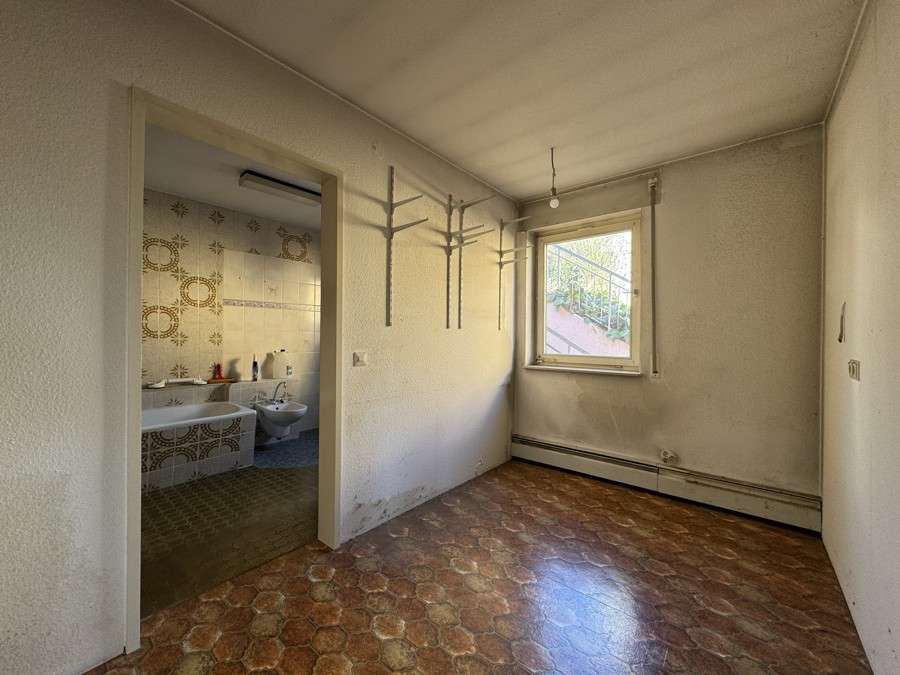 Immobilie in Mühlacker - Weinbergblick! 1- oder 2-Familienhaus in aussichtsreicher Lage - Bild 9