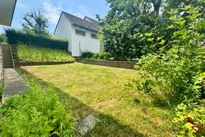 Geräumiges Zweifamilienhaus mit Garten in schöner Lage von Altenkunstadt – Die vollständige Adresse der Immobilie erhältst du vom Anbieter., 96264 Altenkunstadt – Vorschaubild 12