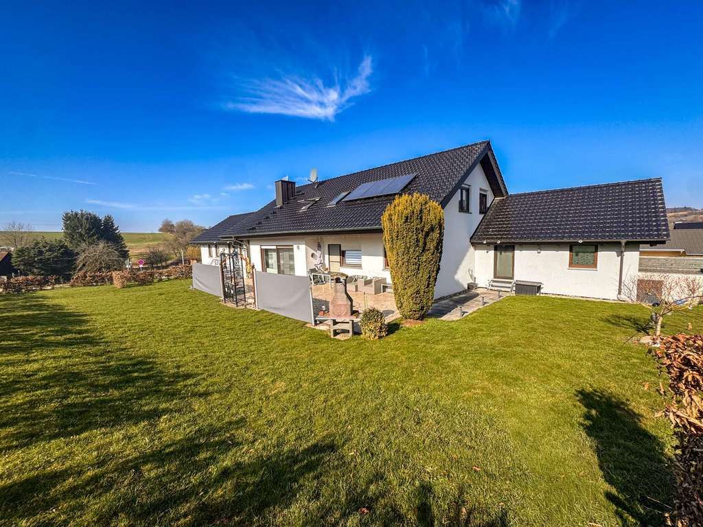 Immobilie in Buchen (Odenwald) - Großzügiges Wohnen in Hettingen! - Bild 2