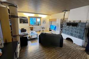 82 m² plus Hobbyraum im Spitzboden - helle 3-Zimmer-Wohnung in Rosenberg mit Balkon und Garage – Die vollständige Adresse der Immobilie erhältst du vom Anbieter., 92237 Sulzbach-Rosenberg – Vorschaubild 2