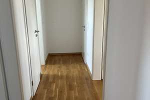 Sehr schön aufgeteilte Dachgeschosswohnung- ideal für Singles oder Paare! – Die vollständige Adresse der Immobilie erhältst du vom Anbieter., 46145 Alsfeld, Oberhausen – Vorschaubild 3