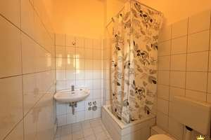 Gepflegte 1-Zimmer-Wohnung mit Pantryküche in zentraler Lage ! – Die vollständige Adresse der Immobilie erhältst du vom Anbieter., 50676 Altstadt/Süd, Köln – Vorschaubild 3