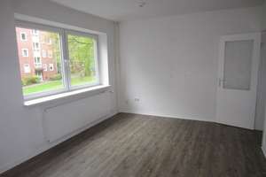Anmietung im Mai! Ansprechende Single-Whg: Große Räume, kleinere Küche (ohne EBK) und Balkon! – Rudolphiplatz 1, 22305 Barmbek-Nord, Hamburg – Vorschaubild 5