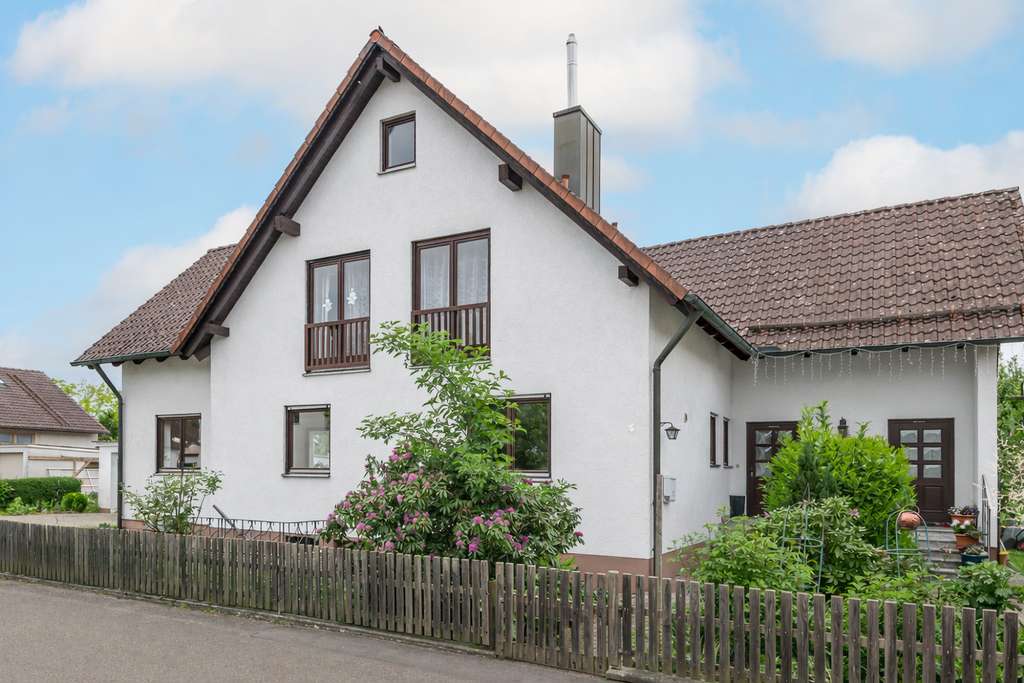 Immobilie in Abensberg - Bezahlbarer Wohnraum - Immobilie mit Mehrwert. in Offenstetten bei Abensberg *KÄUFERPROVISIONSFREI* - Bild 0