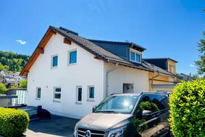 Modernisiertes Mehrfamilienhaus mit PV-Anlage &amp; Garten in Aidlingen – Die vollständige Adresse der Immobilie erhältst du vom Anbieter., 71134 Aidlingen – Vorschaubild 2