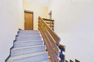 3-Zimmer-Wohnung im obersten Geschoss mit Balkon und eigener Garage – Die vollständige Adresse der Immobilie erhältst du vom Anbieter., 65195 Rheingauviertel / Hollerborn, Wiesbaden – Vorschaubild 3