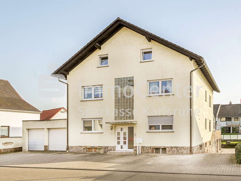 Immobilie in Oberhausen-Rheinhausen - Kapitalanlage mit Substanz: Mehrparteienhaus mit Entwicklungspotenzial - Bild 0