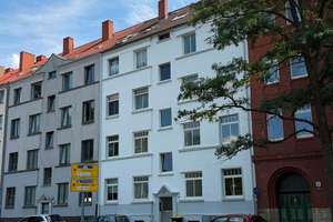 Gepflegt mit Balkon und bevorzugter Infrastruktur! – Die vollständige Adresse der Immobilie erhältst du vom Anbieter., 30453 Linden-Mitte, Hannover – Vorschaubild 2