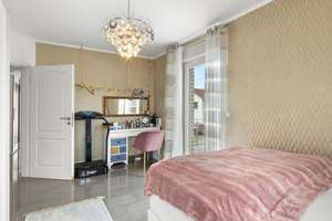 Zeitlose Eleganz trifft Wohnkomfort – Ihr neues Zuhause mit besonderem Flair in Braunschweig! – Die vollständige Adresse der Immobilie erhältst du vom Anbieter., 38122 Broitzem, Braunschweig – Vorschaubild 10