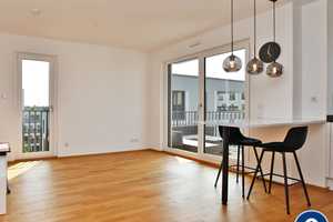 AIGNER - Lichtdurchflutete, moderne 2-Zimmer-Wohnung mit großem Südbalkon in ruhiger Lage von Aubing – München – Vorschaubild 1