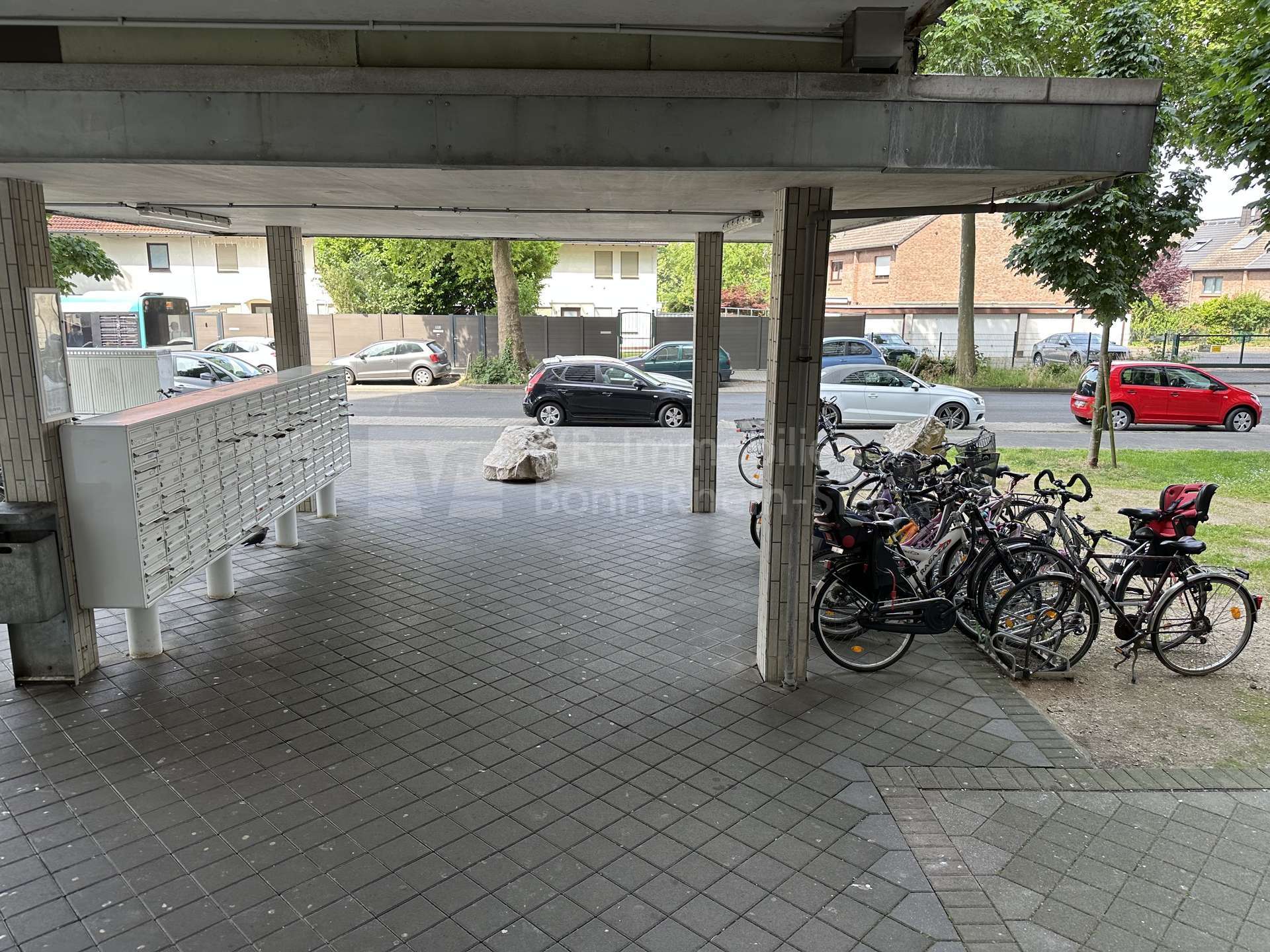 Kapitalanlage oder Eigennutz, Sie entscheiden! 1 Zi. Appartement im 7 OG. mit großer Loggia !!, Rhein Sieg Kreis – Bild 2