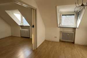 Bezugsfrei !!
Großes 3-Familienhaus (240 m²/9 Zimmer) mit Sonnengarten und Sonnenbalkon in TOP-Lage – Bonn – Vorschaubild 25