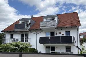 Schicke 2,5 Zimmer-Wohnung mit Balkon