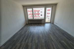 1-Zimmer-Wohnung in Bremerhaven im Atlantic Haus mit Fahrstuhl, EBK und Balkon optimal für Studenten – Bürgermeister-Smidt-Straße 156, 27568 Mitte-Nord, Bremerhaven – Vorschaubild 2