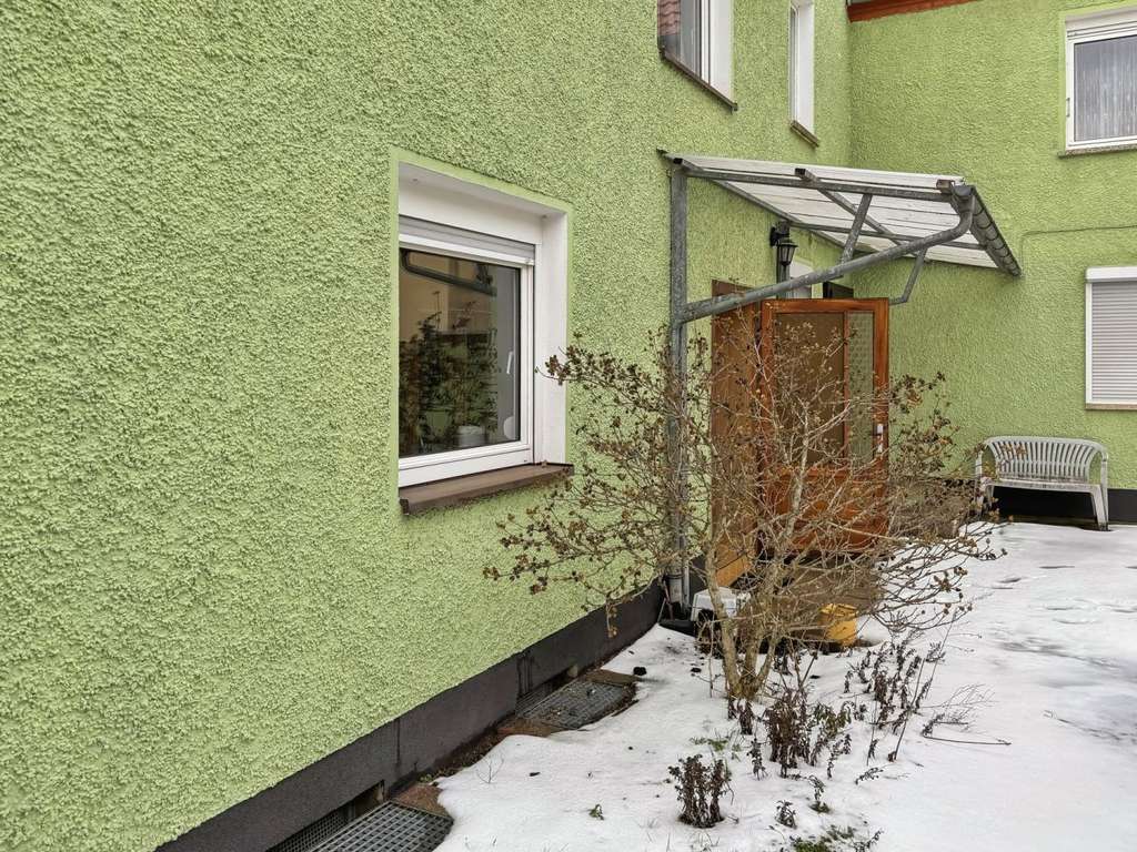 Immobilie in Kabelsketal - Attraktives Zweifamilienhaus mit Potenzial für junge Familien zum Wohlfühlen in Kabelsketal - Bild 1