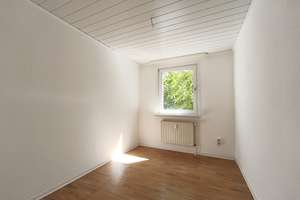 DREI ZIMMER im 1.OBERGESCHOSS – Krondorfer Straße 111, 6766 Bitterfeld-Wolfen – Vorschaubild 6