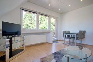 Möblierte 2-Zimmer-Wohnung mit großer Terrasse und sehr guten Parkmöglichkeiten, schöne ruhige Lage – 40597 Vennhausen, Düsseldorf – Vorschaubild 4