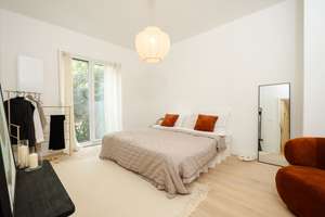 Erstbezug nach Kernsanierung: 3-Zimmer-Wohnung im Hochparterre mit Balkon zum ruhigen Innenhof