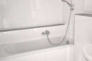 ++++TRAUMWOHNUNG+3 RAUM MIT BALKON+BAD M. BADEWANNE+FBH+LIFT++UVM.+++ – 4277 Connewitz, Leipzig – Vorschaubild 8