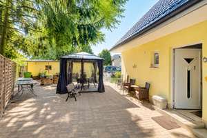 Modernes Einfamilienhaus mit Wärmepumpe, Kamin, Alarmanlage, Garage und liebevoll gestaltetem Garten – 15345 Petershagen/Eggersdorf – Vorschaubild 5