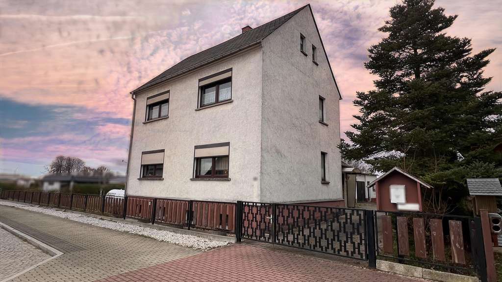 Immobilie in Lugau - Wohnhaus mit großzügigem Grundstück - Bild 2