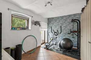 Property thumbnail 10